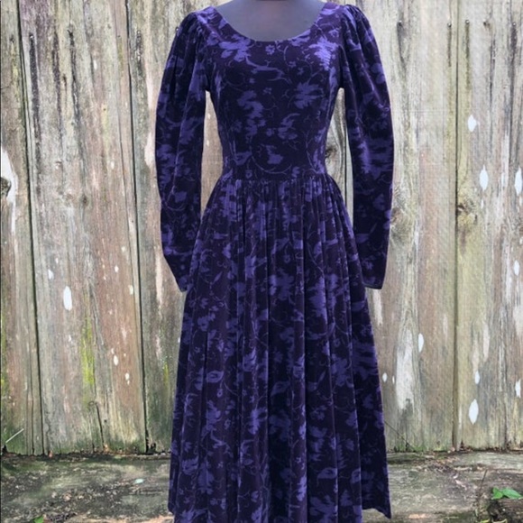 Vintage Laura Ashley Purple Velvet Dress - Picture 4 of 8
